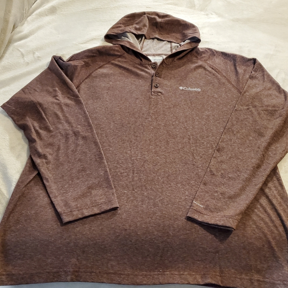 NWOT Columbia Omni wick light henley hoodie